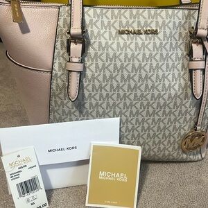 Michael Kors Charlotte Large Tote, Dark Powder Blush Colour.